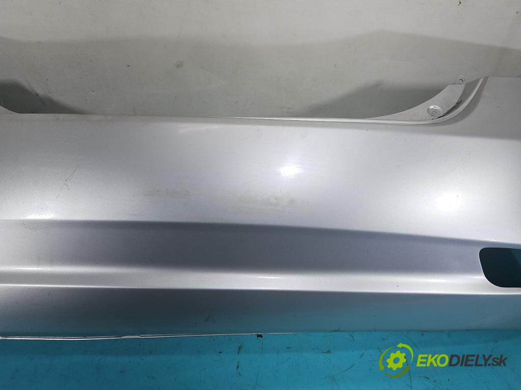 Kia Ceed I 2006-2012 1.4 16v 109 HP manual 80 kW 1396 cm3 5- nárazník zadné  (Kľučka dverí ostatné)