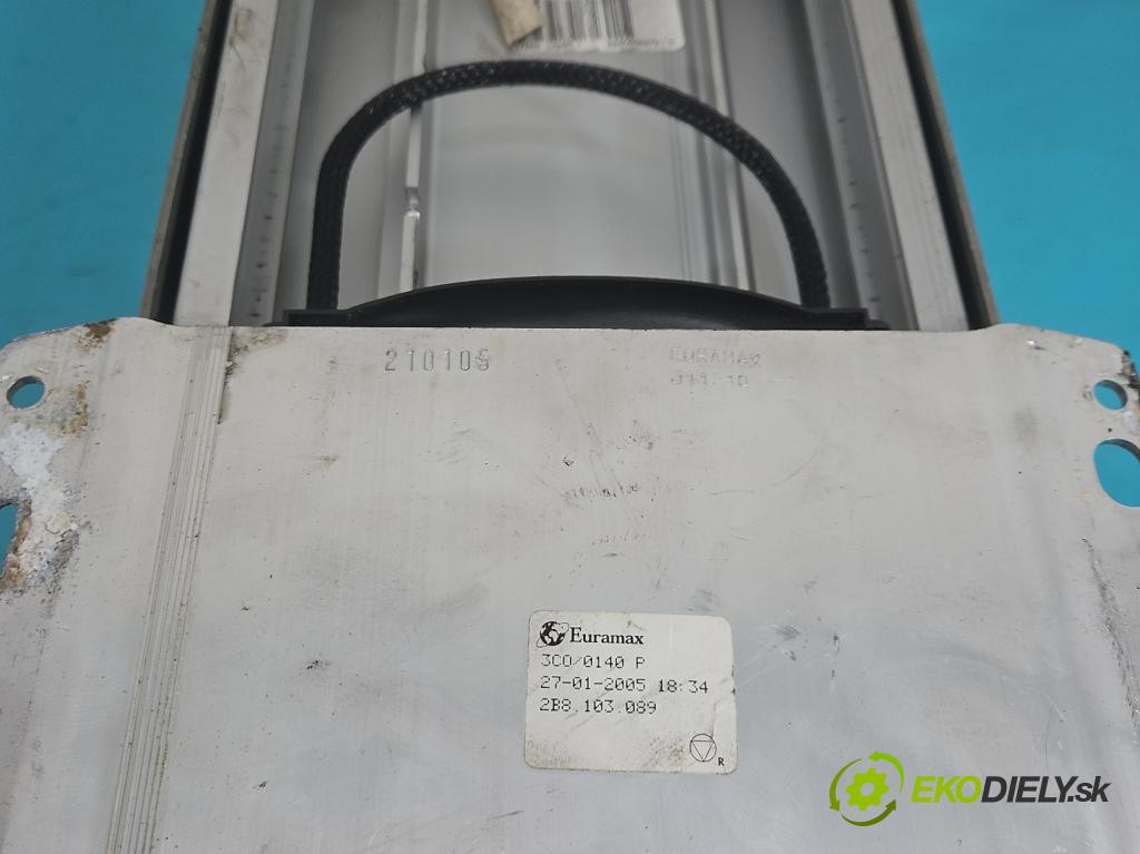 Renault Scenic II 2003-2009 1.9 dci 120 HP manual 88 kW 1870 cm3 5- operadlo  (Lakťová opierka)