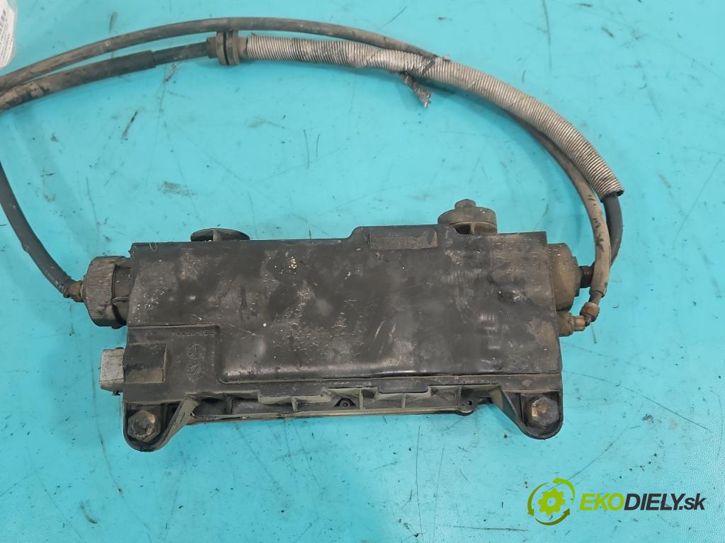 Renault Scenic II 2003-2009 1.9 dci 120 HP manual 88 kW 1870 cm3 5- Brzda manuál: elektrický: 8200418648 (Ručná brzda)