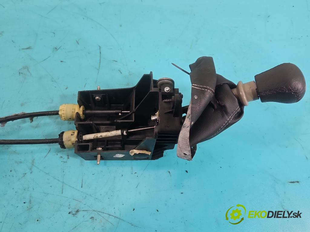 Renault Scenic II 2003-2009 1.9 dci 120 HP manual 88 kW 1870 cm3 5- Páka: Změny: stupeň,rýchlosť  (Rýchlostná páka (kulisa))