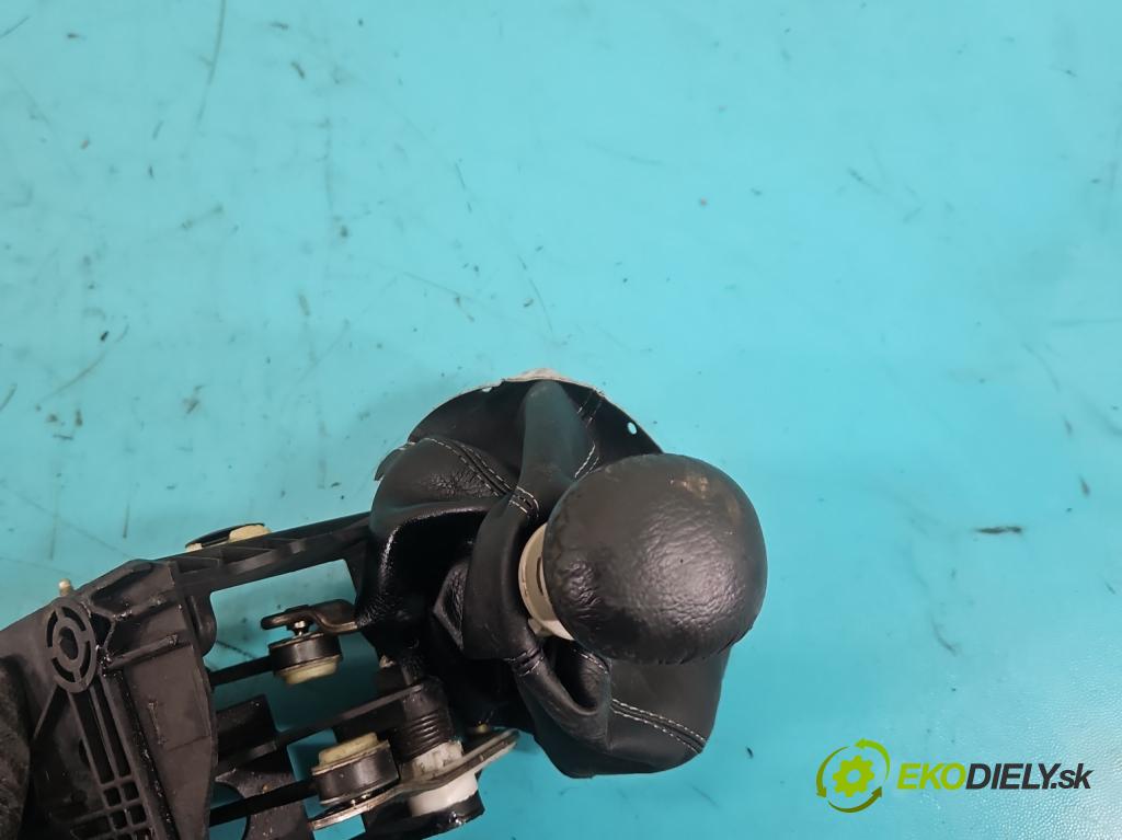 Renault Scenic II 2003-2009 1.9 dci 120 HP manual 88 kW 1870 cm3 5- Páka: Změny: stupeň,rýchlosť  (Rýchlostná páka (kulisa))