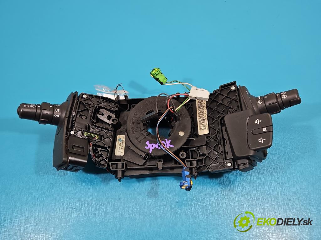 Renault Scenic II 2003-2009 1.9 dci 120 HP manual 88 kW 1870 cm3 5- prepínač komplex: 820012772709 (Prepínacie páčky pod volantom)