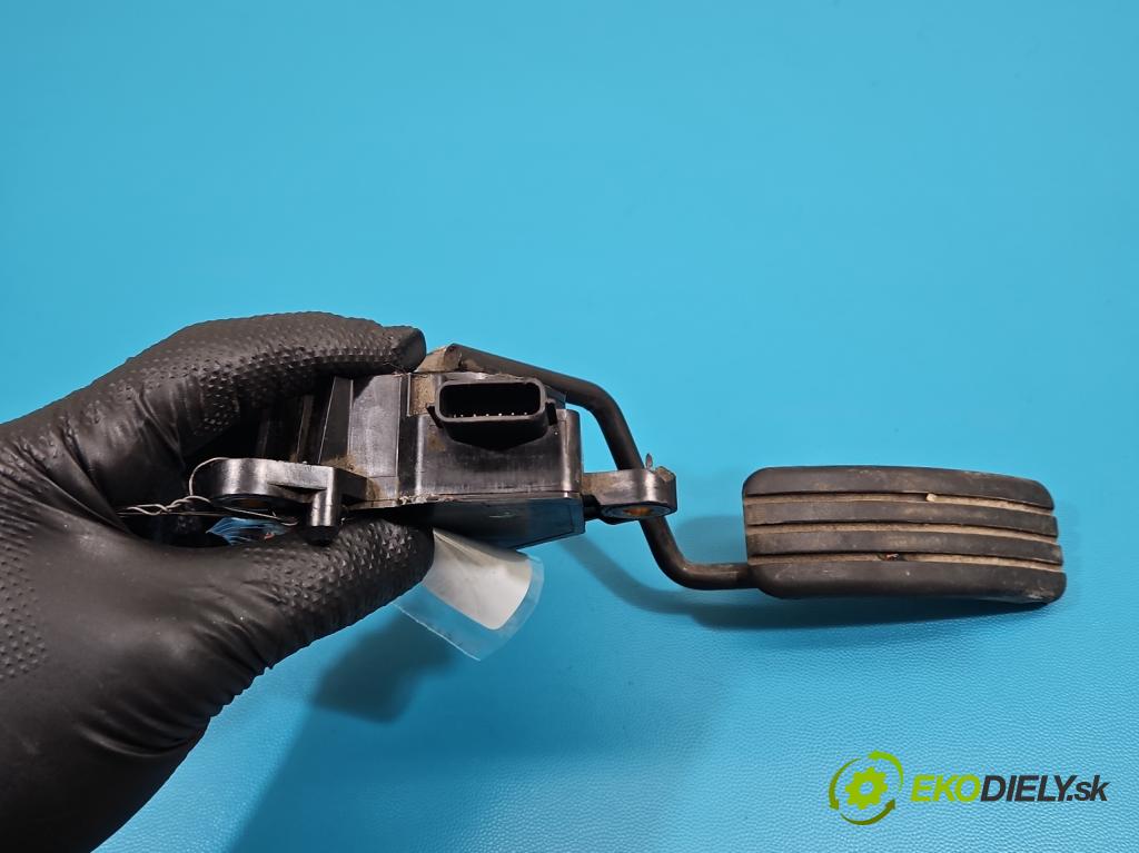 Renault Scenic II 2003-2009 1.9 dci 120 hp manual 88 kW 1870 cm3 5- pedal plyn: potenciometr: 8200159645