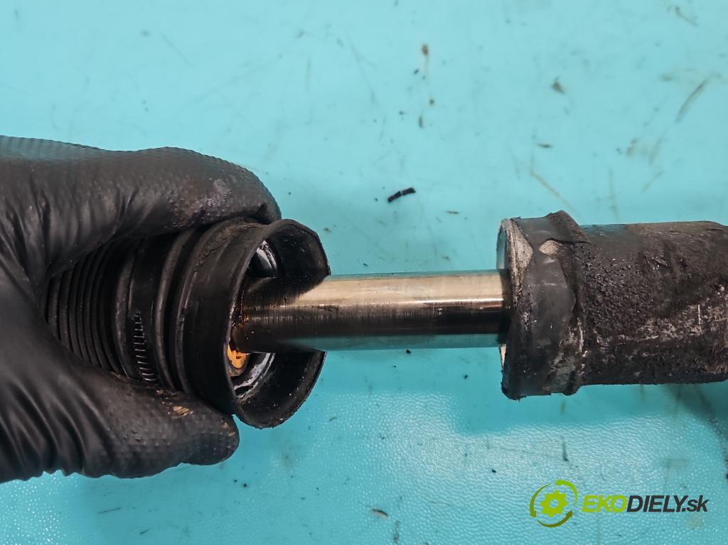 Renault Scenic II 2003-2009 1.9 dci 120 HP manual 88 kW 1870 cm3 5- Ozubené kolo: volant