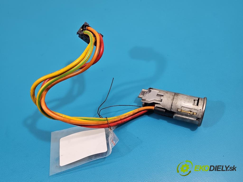 Renault Megane I 1995-2003 1.4 16V 95 HP manual 70 kW 1390 cm3 5- Spínačka  (Spínacia skrinka)