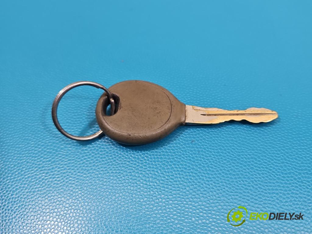 Chrysler Voyager IV 2000-2007 2.8 CRD 150 HP automatic 110 kW 2776 cm3 5- Spínačka 5WY7227E (Spínacia skrinka)