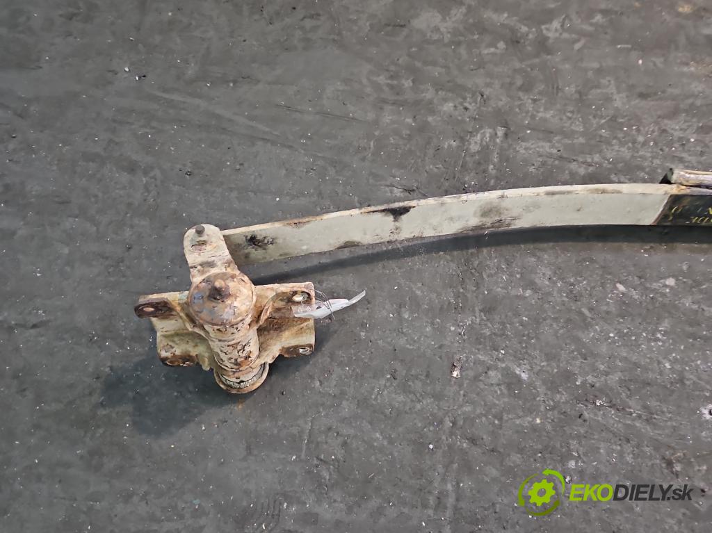 Chrysler Voyager IV 2000-2007 2.8 CRD 150 hp automatic 110 kW 2776 cm3 5- listová pero zadní