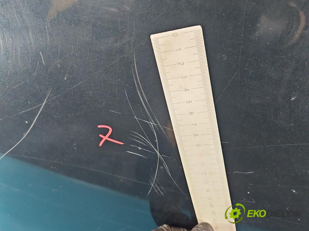 Chrysler Voyager IV 2000-2007 2.8 CRD 150 hp automatic 110 kW 2776 cm3 5- kapota přední