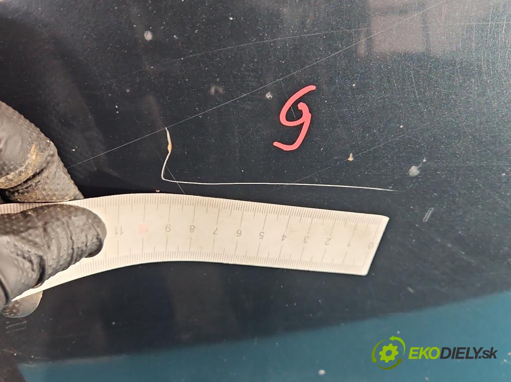 Chrysler Voyager IV 2000-2007 2.8 CRD 150 hp automatic 110 kW 2776 cm3 5- kapota přední