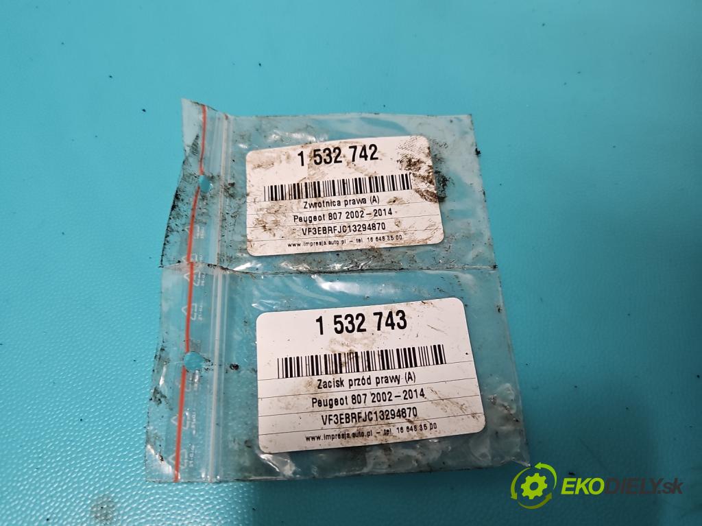 Peugeot 807 2002-2014 2.0 16V 140 hp manual 103 kW 1997 cm3 5- náboj pravé  (Náboj kola)