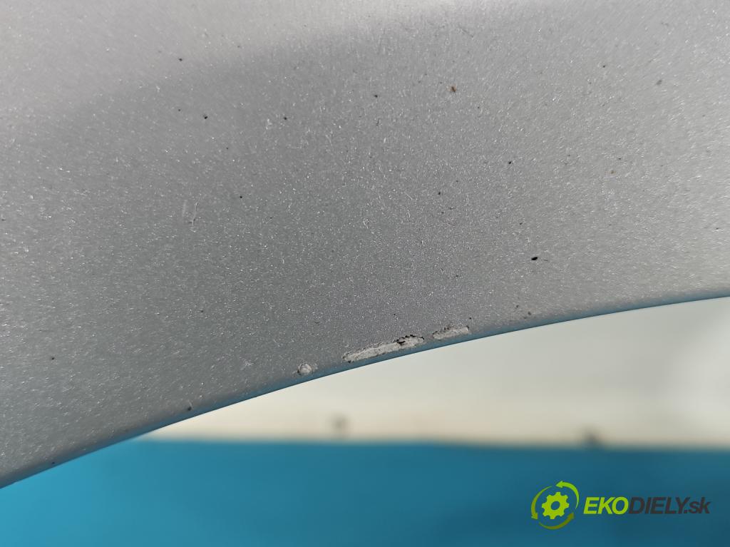 Kia Ceed I 2006-2012 1.4 16v 109 HP manual 80 kW 1396 cm3 5- blatník predné pravý  (Kľučka dverí ostatné)