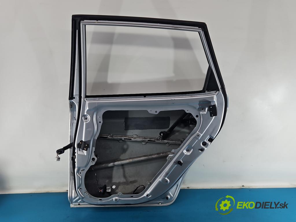 Kia Ceed I 2006-2012 1.4 16v 109 hp manual 80 kW 1396 cm3 5- dveře zadní pravé  (Klika dveří ostatní)