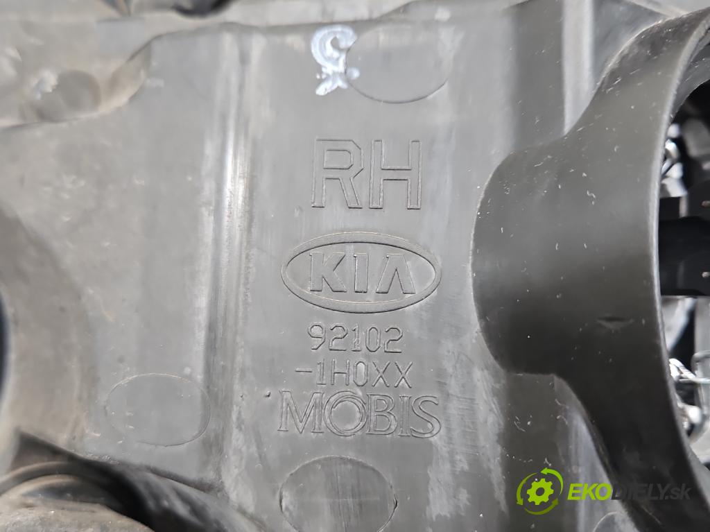 Kia Ceed I 2006-2012 1.4 16v 109 HP manual 80 kW 1396 cm3 5- Reflektor: pravý 92102-1H000 (Svetlo predné pravé)