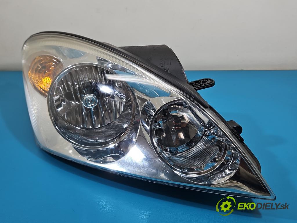 Kia Ceed I 2006-2012 1.4 16v 109 HP manual 80 kW 1396 cm3 5- Reflektor: pravý 92102-1H000 (Svetlo predné pravé)