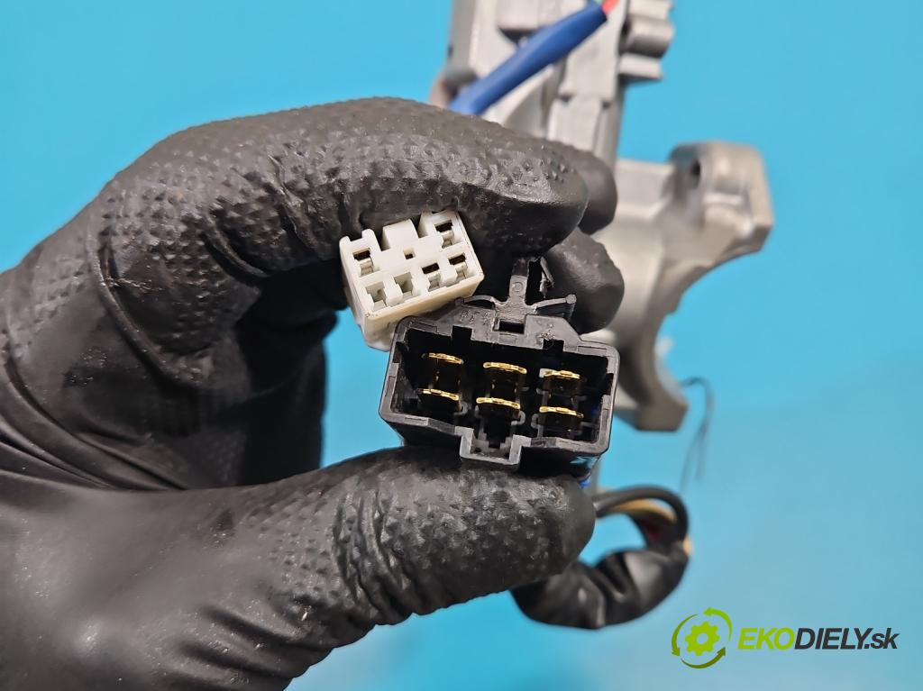 Kia Ceed I 2006-2012 1.4 16v 109 HP manual 80 kW 1396 cm3 5- Spínačka  (Spínacia skrinka)