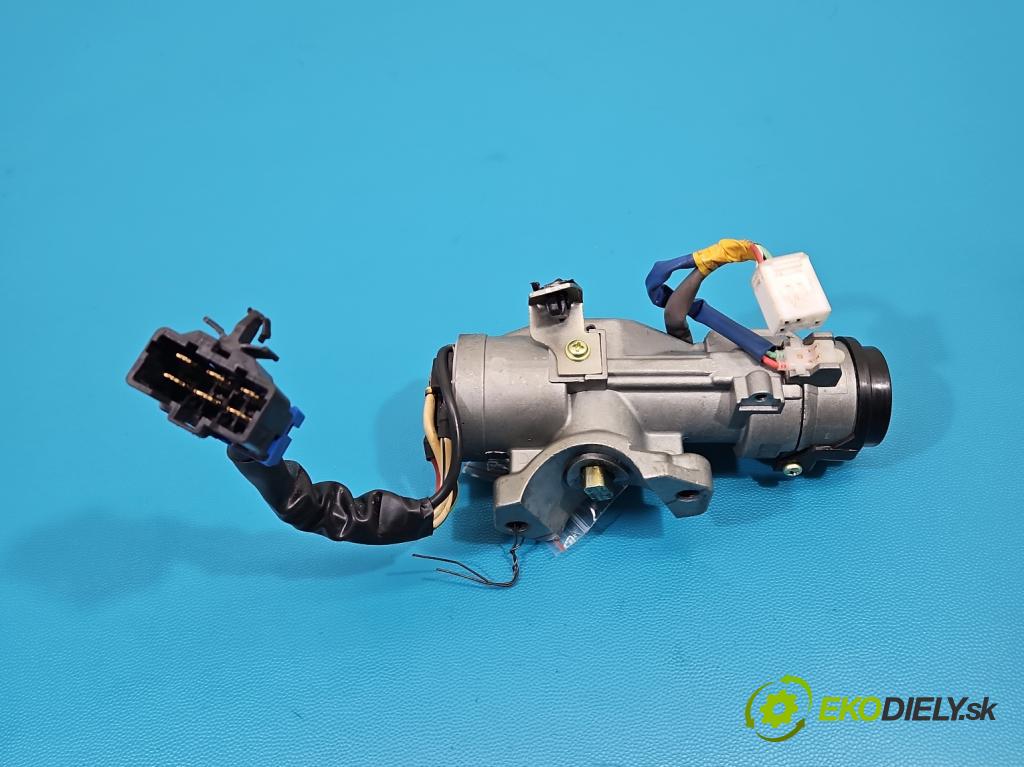 Kia Ceed I 2006-2012 1.4 16v 109 HP manual 80 kW 1396 cm3 5- Spínačka  (Spínacia skrinka)