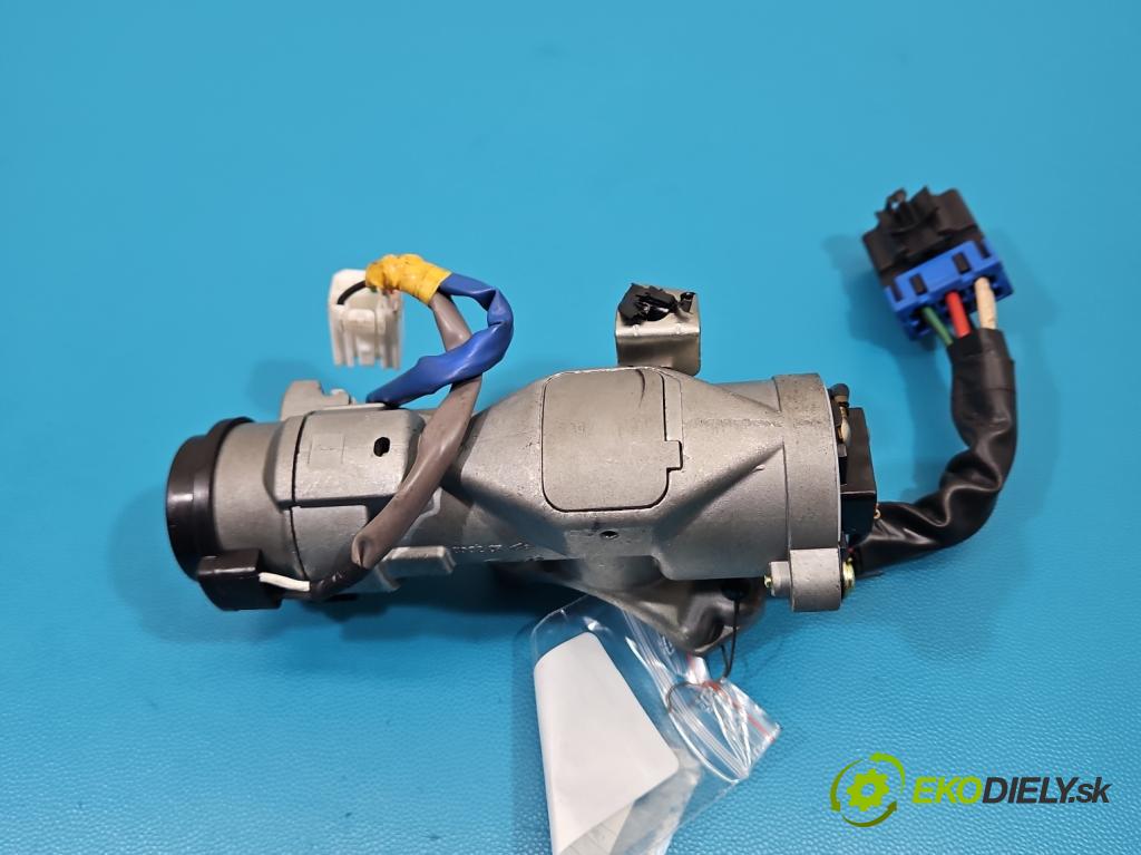 Kia Ceed I 2006-2012 1.4 16v 109 HP manual 80 kW 1396 cm3 5- Spínačka  (Spínacia skrinka)