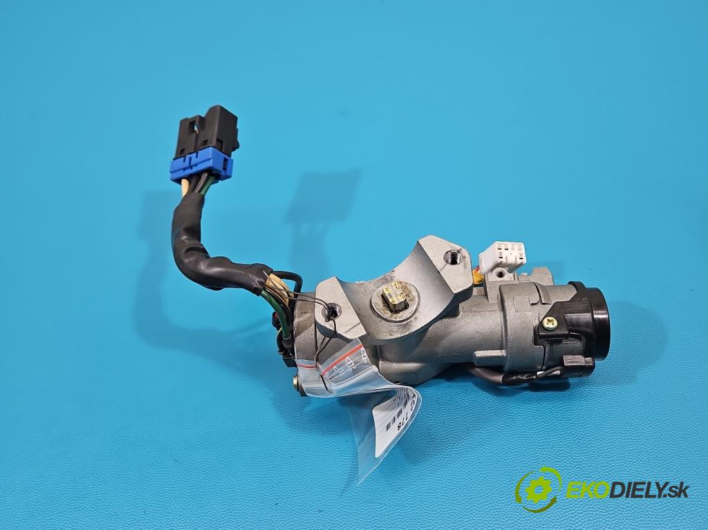 Kia Ceed I 2006-2012 1.4 16v 109 HP manual 80 kW 1396 cm3 5- Spínačka  (Spínacia skrinka)