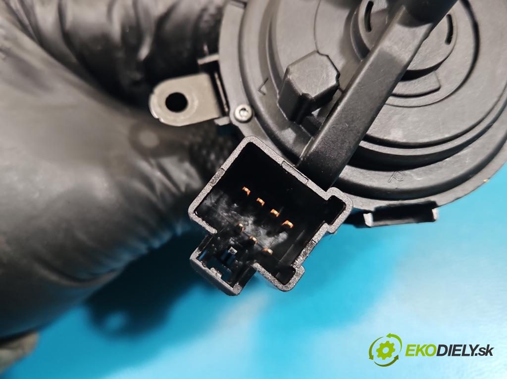 Volvo V50 2.4 20v 170 HP manual 125 kW 2435 cm3 5- Spínačka 30768035 (Spínacia skrinka)