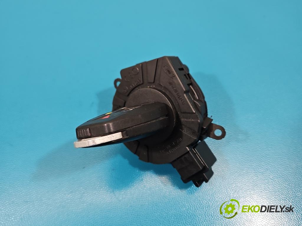 Volvo V50 2.4 20v 170 HP manual 125 kW 2435 cm3 5- Spínačka 30768035 (Spínacia skrinka)