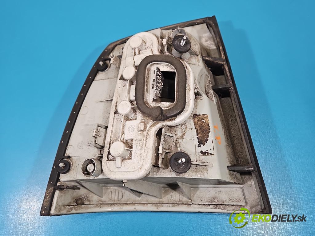 Opel Astra II 1998-2009 1.8 16V 116 HP manual 85 kW 1796 cm3 2- svetlo / reflektor zadné pravé  (Kľučka dverí ostatné)