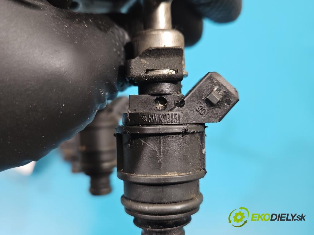 Opel Astra II 1998-2009 1.8 16V 116 hp manual 85 kW 1796 cm3 2- vstřikovač 5WK93151 (Vstřikovač paliva)