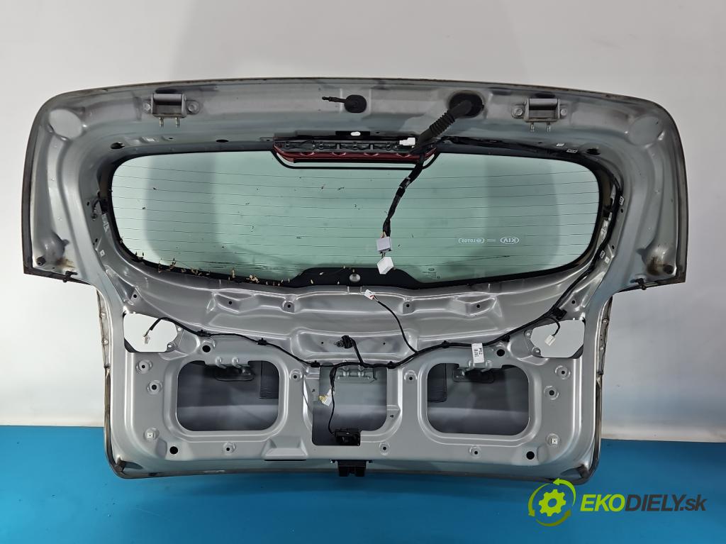 Kia Sportage III 2010-2015 1.6 GDI 135 hp manual 99 kW 1591 cm3 5- zadní kufrové dveře  (Zadní kapota (kufr))
