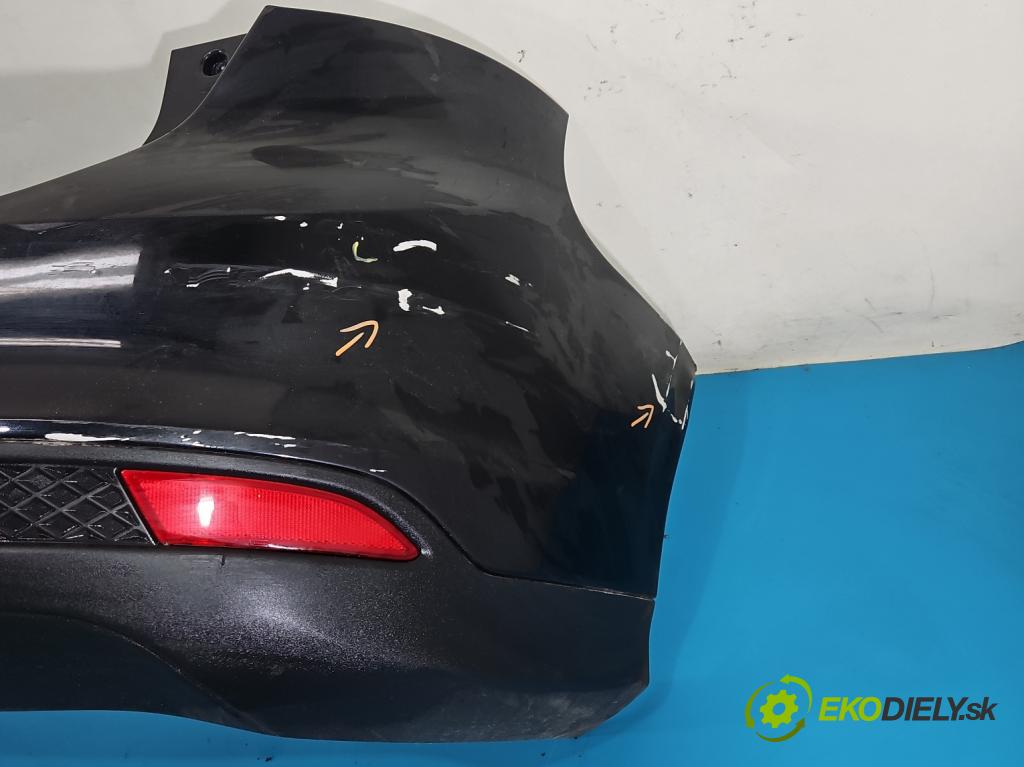 Ford Focus Mk3 2010-2018 1.6 16v 105 HP manual 77 kW 1596 cm3 5- nárazník zadné  (Kľučka dverí ostatné)
