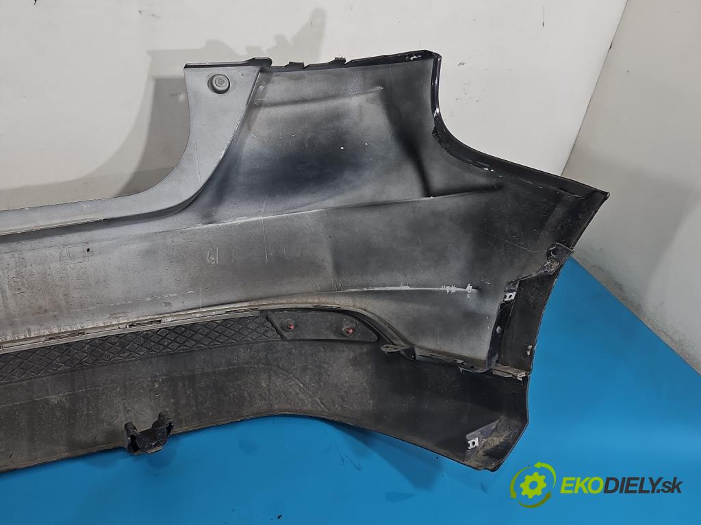 Ford Focus Mk3 2010-2018 1.6 16v 105 HP manual 77 kW 1596 cm3 5- nárazník zadné  (Kľučka dverí ostatné)