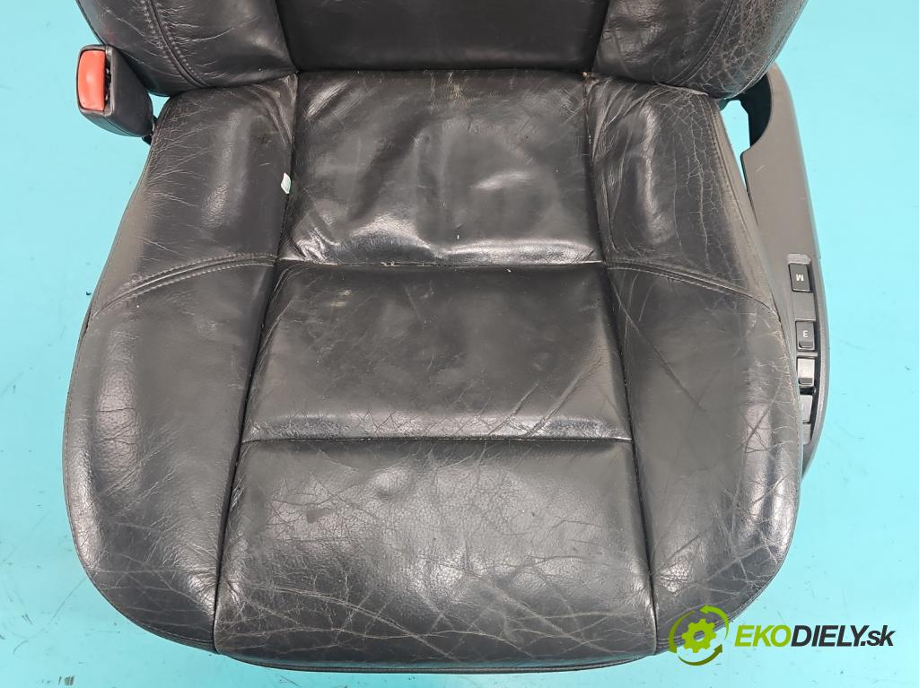 Volvo V50 2.4 20v 170 hp manual 125 kW 2435 cm3 5- Sedadlo levý  (Sedadlo)