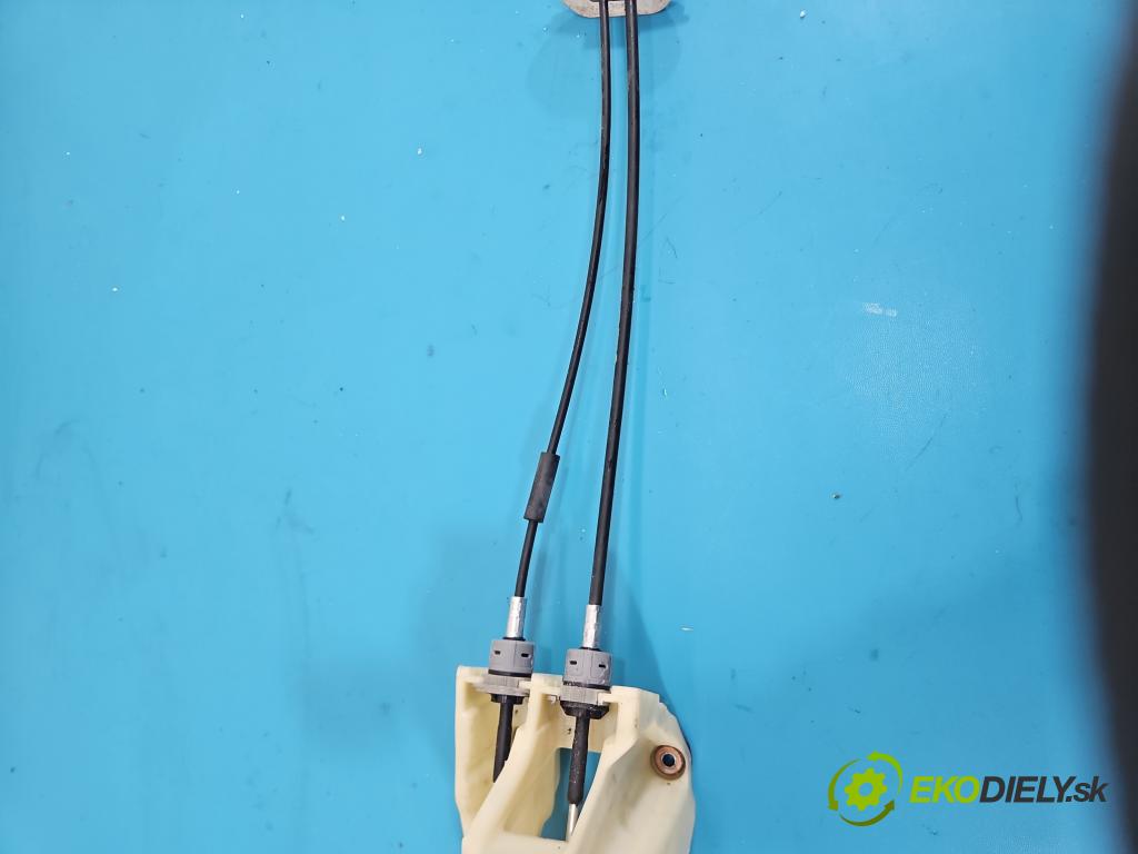 Kia Sportage III 2010-2015 1.6 GDI 135 HP manual 99 kW 1591 cm3 5- Páka: Změny: stupeň,rýchlosť 43700-3U400 (Rýchlostná páka (kulisa))