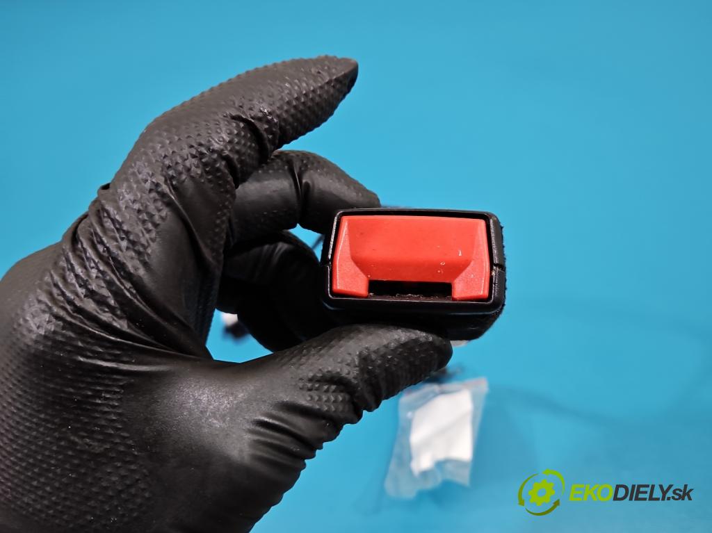 Peugeot 3008 II 2016-2023 1.6 T 300 HP automatic 221 kW 1598 cm3 5- pas bezpečnosť: predné pravý 9809502477