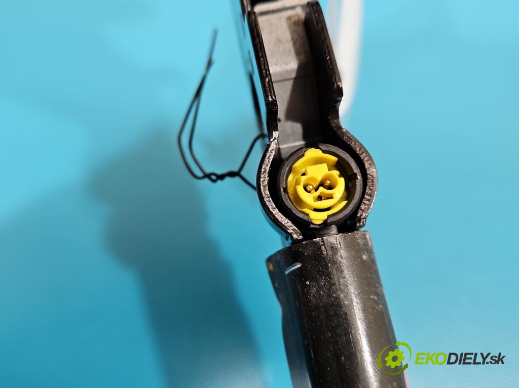 Peugeot 3008 II 2016-2023 1.6 T 300 HP automatic 221 kW 1598 cm3 5- pas bezpečnosť: predné pravý 9809467177