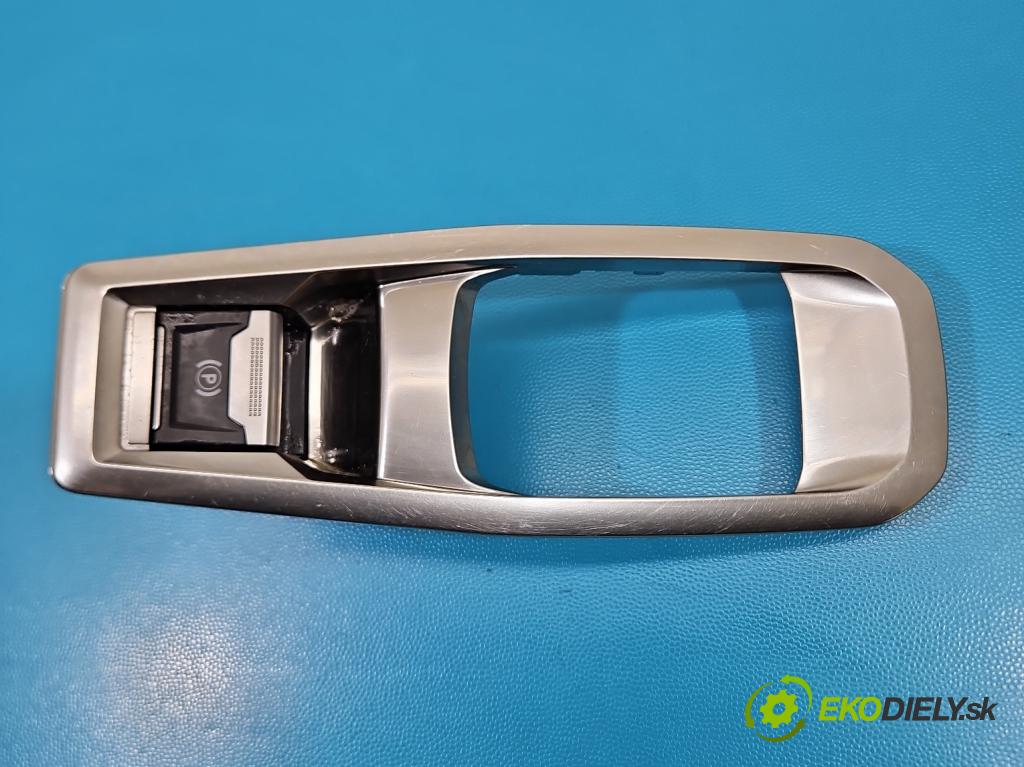 Peugeot 3008 II 2016-2023 1.6 T 300 HP automatic 221 kW 1598 cm3 5- prepínač brzda: ručný 9810593577 (Prepínacie páčky pod volantom)