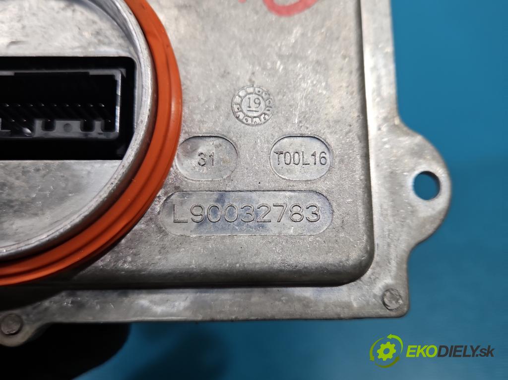 Peugeot 3008 II 2016-2023 1.6 T 300 HP automatic 221 kW 1598 cm3 5- střídač: xenon 90032783 (Riadiaca jednotka xenónu)