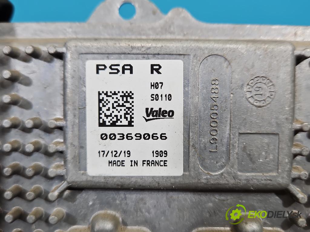 Peugeot 3008 II 2016-2023 1.6 T 300 HP automatic 221 kW 1598 cm3 5- střídač: xenon 90032783 (Riadiaca jednotka xenónu)