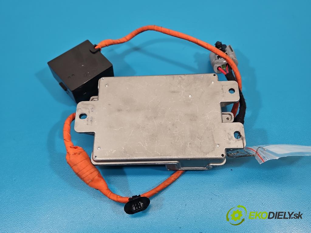 Peugeot 3008 II 2016-2023 1.6 T 300 HP automatic 221 kW 1598 cm3 5- střídač: prúd 9811660280