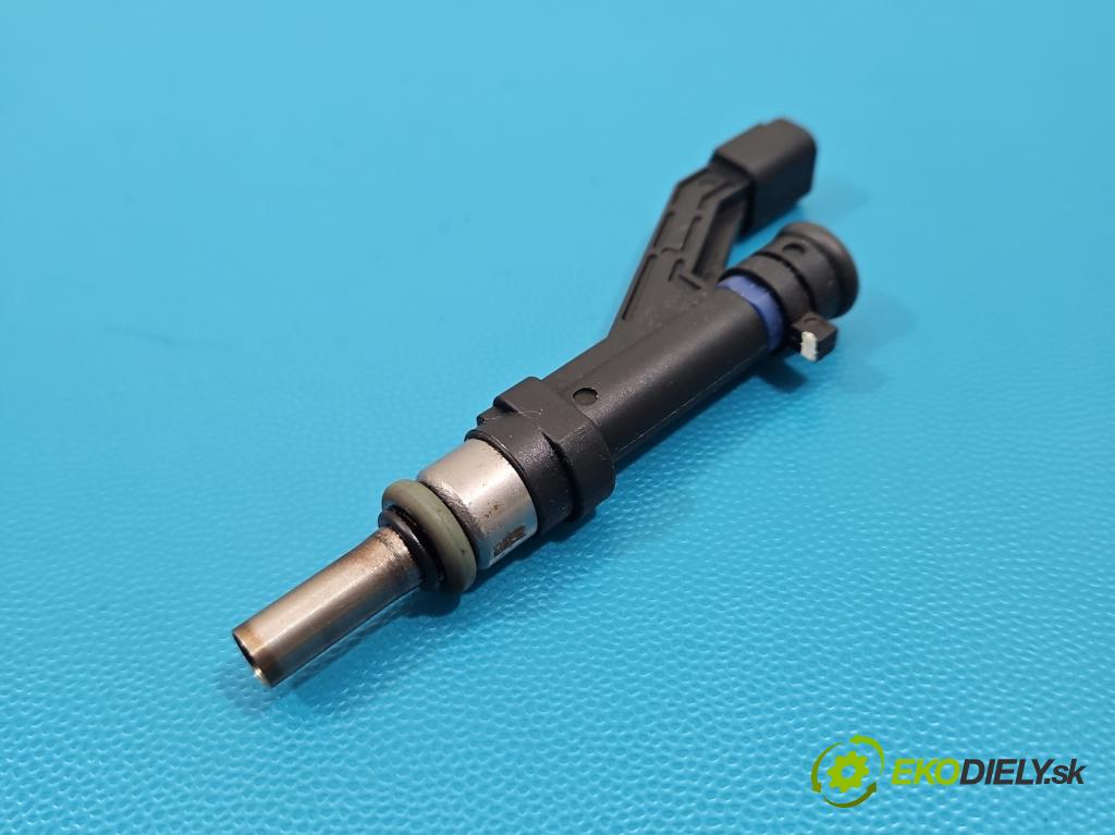 Hyundai I30 III 2016- 1.5 DPI 16V 110 hp manual 80.9 kW 1498 cm3 5- vstřikovač 35310-2M327 (Vstřikovač paliva)