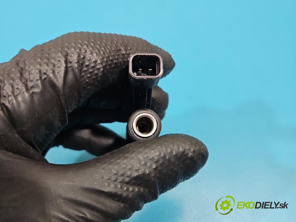 Hyundai I30 III 2016- 1.5 DPI 16V 110 HP manual 80.9 kW 1498 cm3 5- vstrek 35310-2M327 (Vstrekovač paliva)