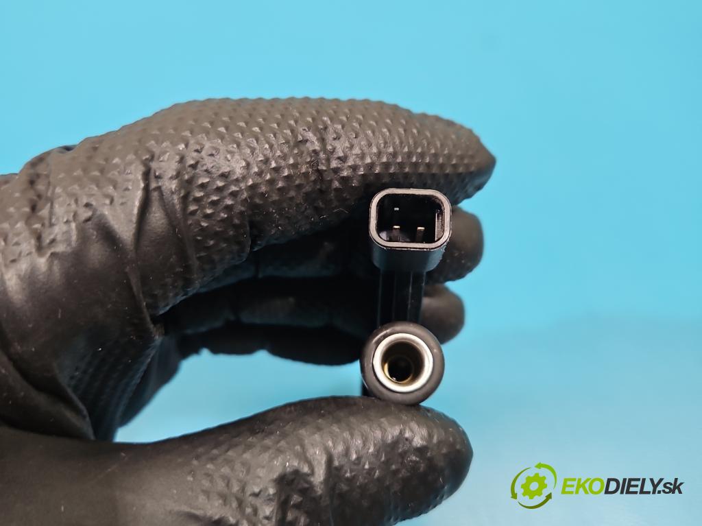 Hyundai I30 III 2016- 1.5 DPI 16V 110 HP manual 80.9 kW 1498 cm3 5- vstrek 35310-2M327 (Vstrekovač paliva)