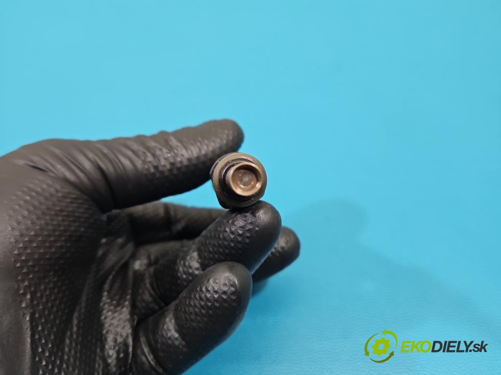 Hyundai I30 III 2016- 1.5 DPI 16V 110 HP manual 80.9 kW 1498 cm3 5- vstrek 35310-2M327 (Vstrekovač paliva)