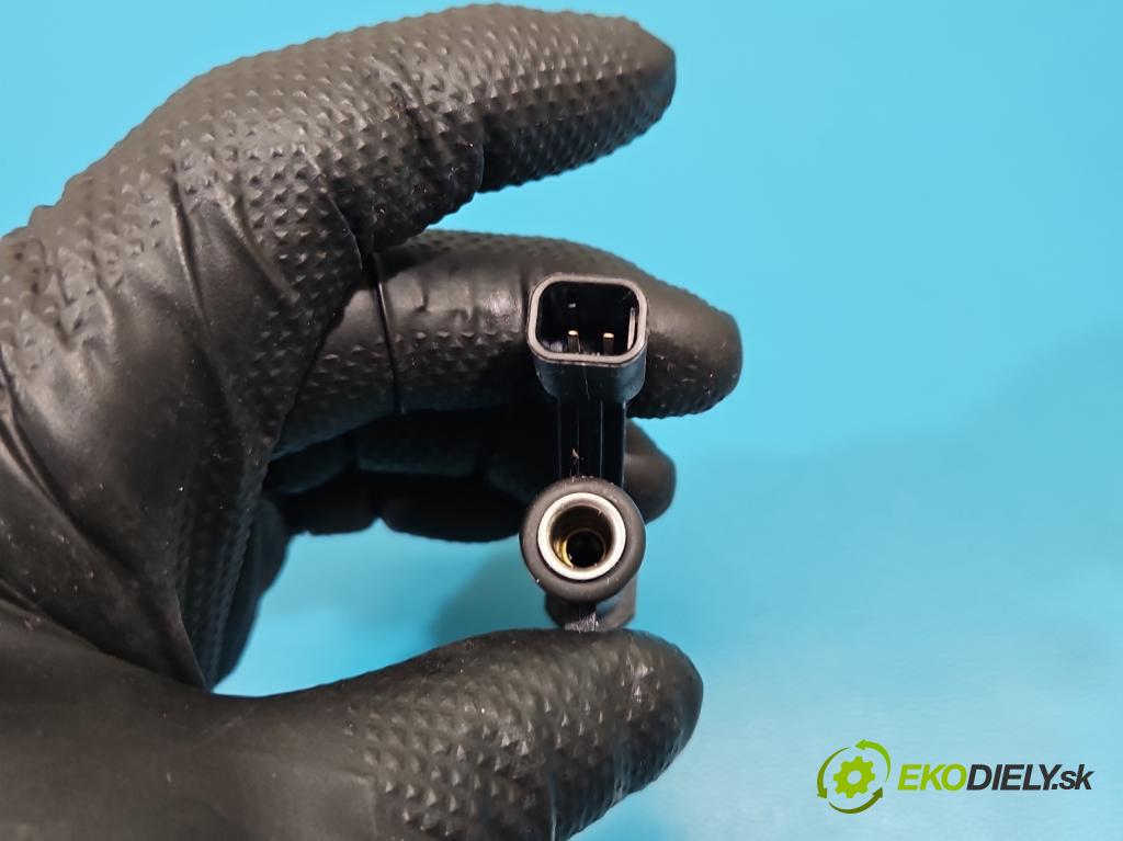 Hyundai I30 III 2016- 1.5 DPI 16V 110 HP manual 80.9 kW 1498 cm3 5- vstrek 35310-2M327 (Vstrekovač paliva)