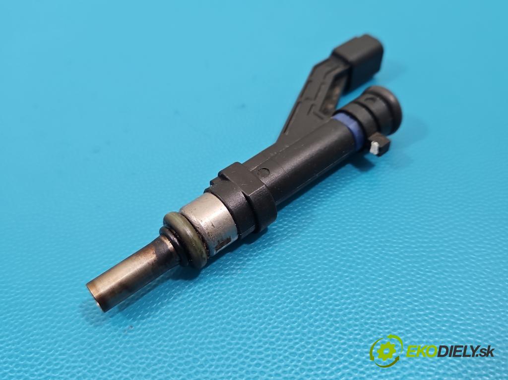 Hyundai I30 III 2016- 1.5 DPI 16V 110 HP manual 80.9 kW 1498 cm3 5- vstrek 35310-2M327 (Vstrekovač paliva)