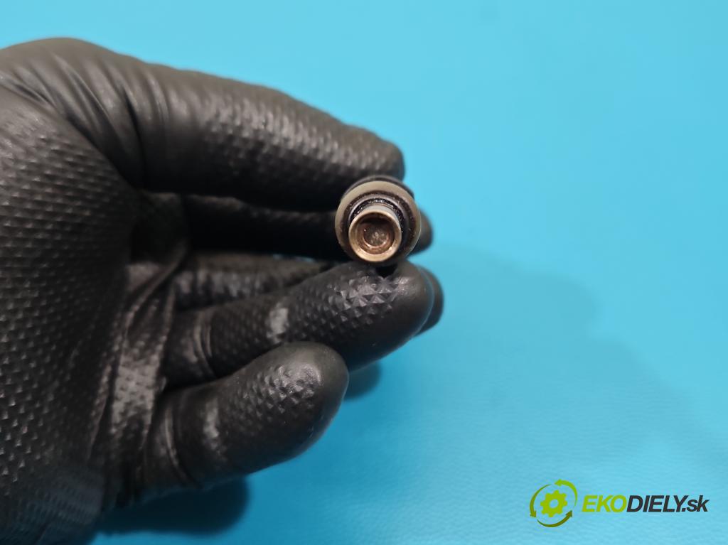 Hyundai I30 III 2016- 1.5 DPI 16V 110 HP manual 80.9 kW 1498 cm3 5- vstrek 35310-2M327 (Vstrekovač paliva)