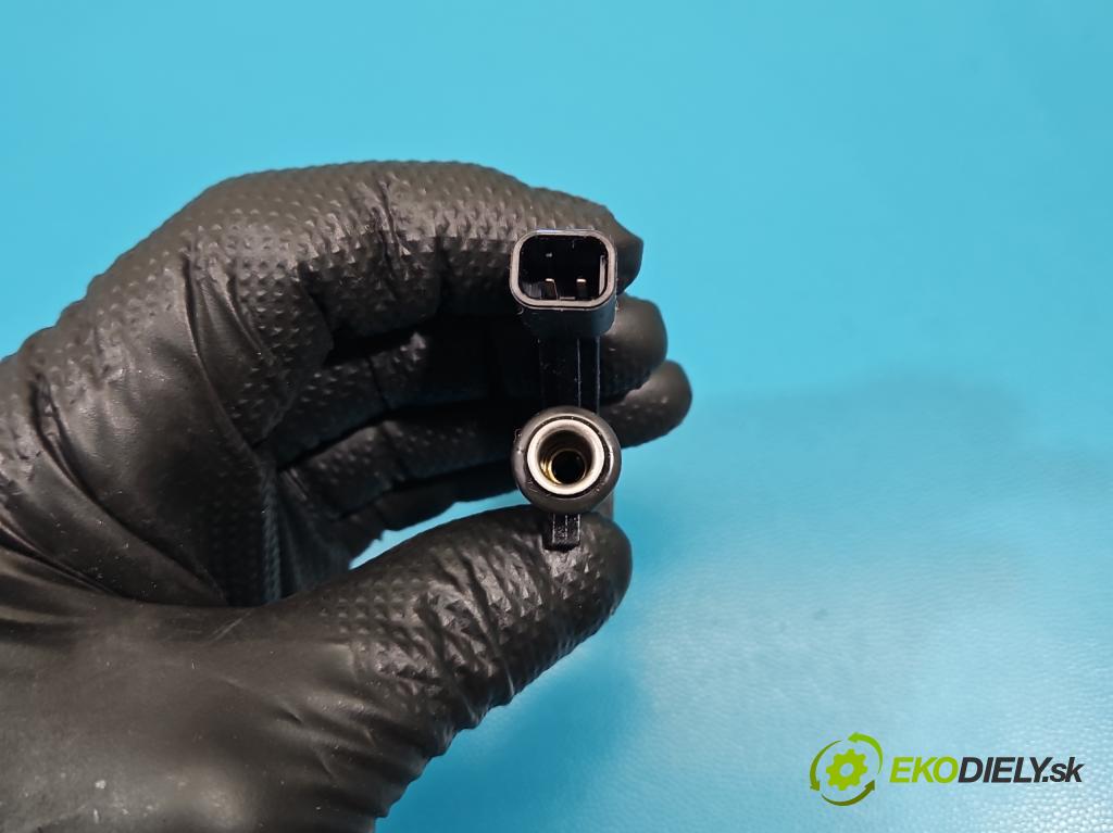 Hyundai I30 III 2016- 1.5 DPI 16V 110 HP manual 80.9 kW 1498 cm3 5- vstrek 35310-2M327 (Vstrekovač paliva)