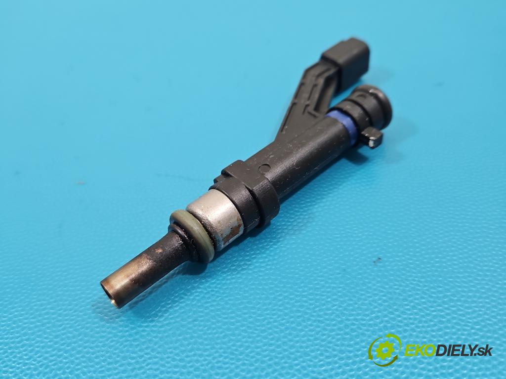 Hyundai I30 III 2016- 1.5 DPI 16V 110 HP manual 80.9 kW 1498 cm3 5- vstrek 35310-2M327 (Vstrekovač paliva)