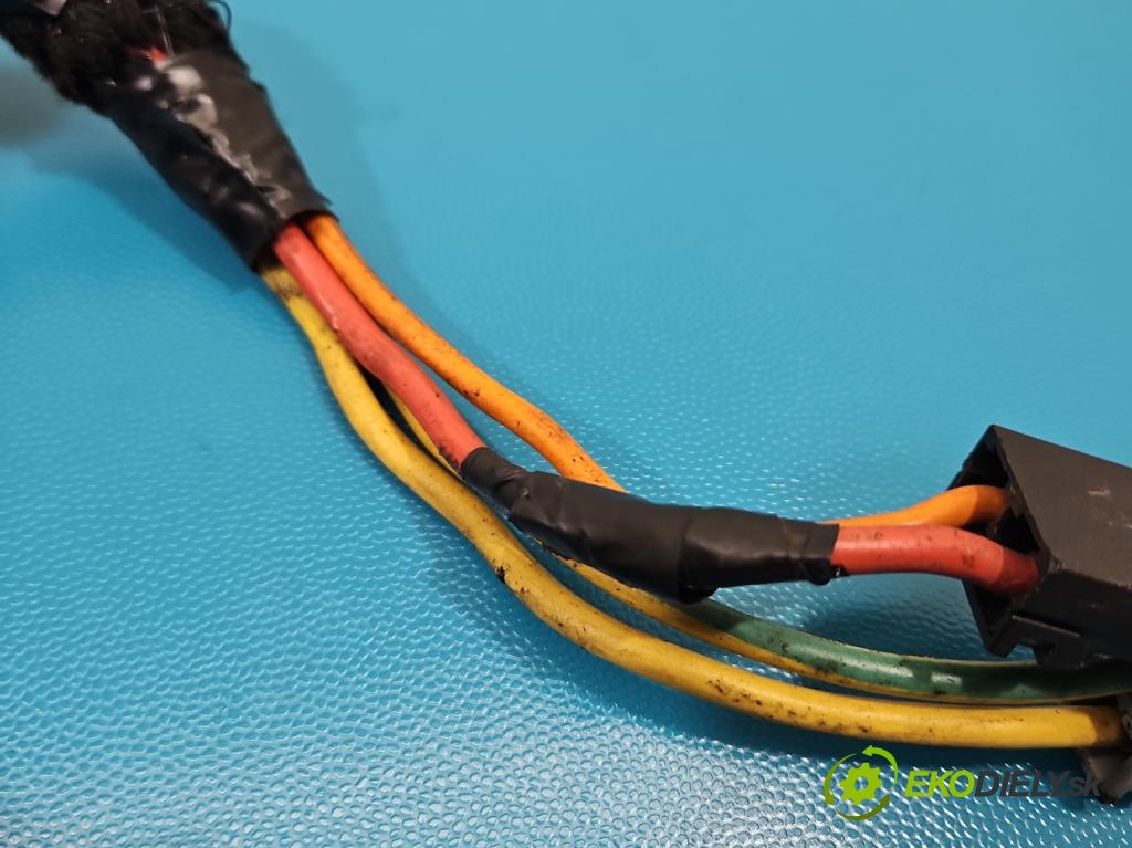 Renault Espace III 1997-2003 2.2 TD 113 HP manual 83 kW 2188 cm3 5- Spínačka  (Spínacia skrinka)