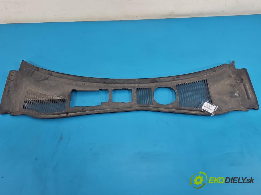 Vw Passat B5 1995-2005 1.9 tdi 131 hp manual 96 kW 1896 cm3 5- torpédo  (Plast pod čelním sklem)