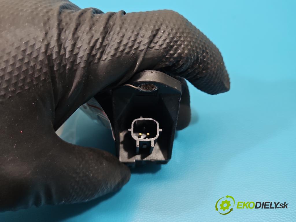 Vw Passat B5 1995-2005 1.9 tdi 131 HP manual 96 kW 1896 cm3 5- snímač šokovat: 5WK42895 (Snímač nárazu)