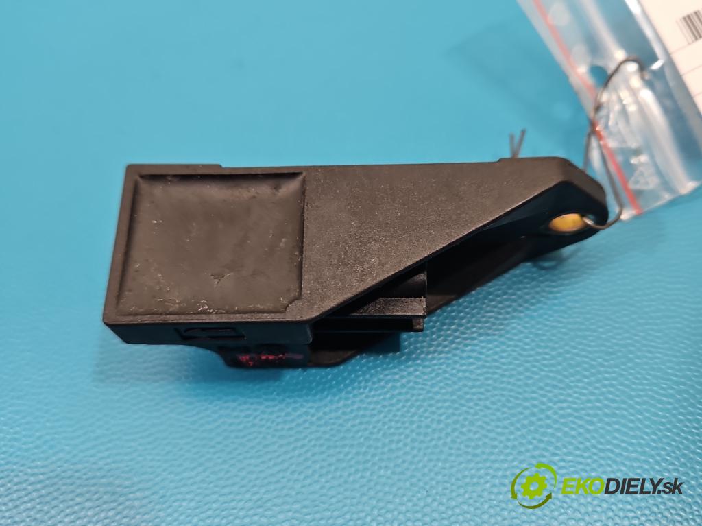 Vw Passat B5 1995-2005 1.9 tdi 131 HP manual 96 kW 1896 cm3 5- snímač šokovat: 5WK42895 (Snímač nárazu)